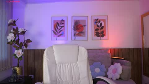 Jade Summer online show from June 16, 11:46 am