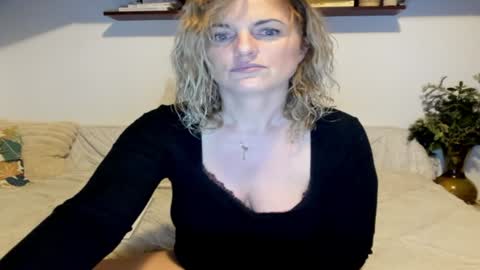 elena online show from January 7, 2:53 am