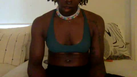 Snapshot of jaedarling chatting on June 22, 3:25 am jaed online show from June 22, 3:25 am