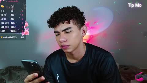 Snapshot of jaedasky_ chatting on December 14, 9:40 am javi15 online show from December 14, 9:40 am