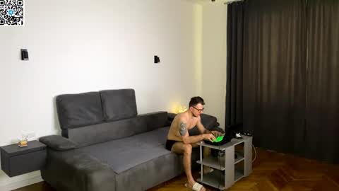 Snapshot of jaguar_777 chatting on June 28, 12:22 pm Alex online show from June 28, 12:22 pm