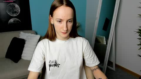 Snapshot of jaidii_ chatting on April 15, 1:51 pm Jeidi online show from April 15, 1:51 pm