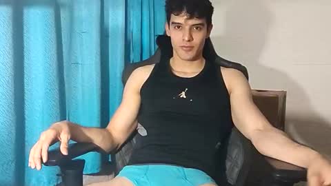 JaxXx online show from May 15, 6:42 am
