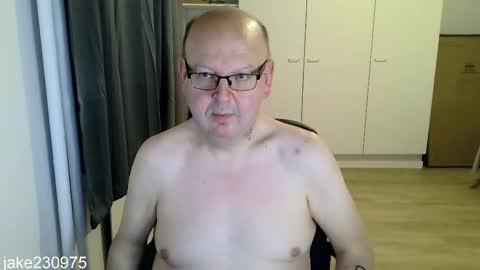 Jake2309 online show from December 4, 7:33 pm