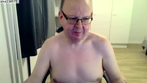 Snapshot of jake230975 chatting on April 11, 6:45 pm Jake2309 online show from April 11, 6:45 pm