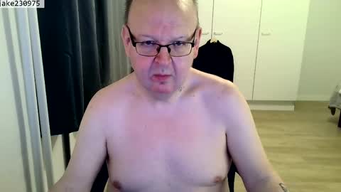 Snapshot of jake230975 chatting on April 15, 6:59 pm Jake2309 online show from April 15, 6:59 pm