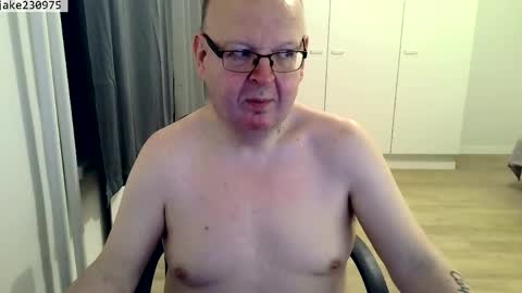 Snapshot of jake230975 chatting on May 5, 7:44 pm Jake2309 online show from May 5, 7:44 pm