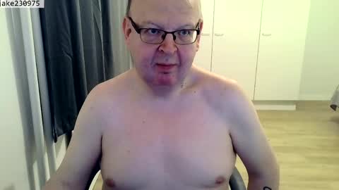 Snapshot of jake230975 chatting on May 24, 7:41 pm Jake2309 online show from May 24, 7:41 pm