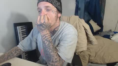 showingitoff online show from September 16, 5:08 am