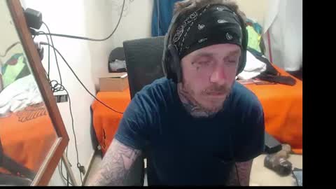 Snapshot of jake265897 chatting on July 6, 6:54 am showingitoff online show from July 6, 6:54 am