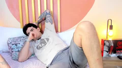 Jake And Nicole online show from January 18, 7:50 pm