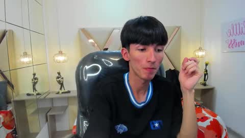 Snapshot of jake_evanss_ chatting on September 20, 5:52 am JAKE online show from September 20, 5:52 am