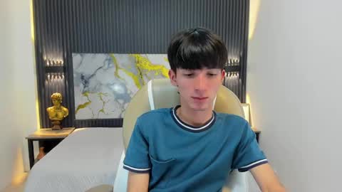 Snapshot of jake_evanss_ chatting on October 3, 8:39 pm JAKE online show from October 3, 8:39 pm