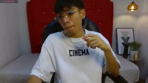 jake_falcon online show from June 28, 11:49 am
