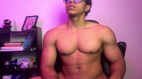 jake_hill1 online show from December 21, 12:07 am