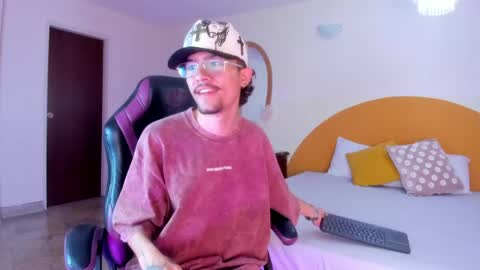 Jake  online show from April 25, 1:03 pm