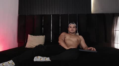 Snapshot of jake_muller1 chatting on October 31, 4:35 am Jake online show from October 31, 4:35 am