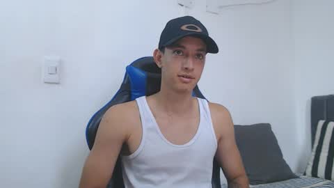 Hi guys im new 3 online show from January 15, 4:55 pm