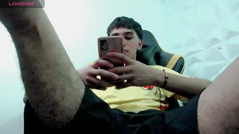 jake_tripp online show from December 21, 4:52 am