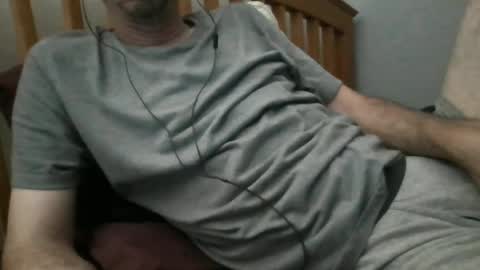 Snapshot of jakecambridge chatting on June 28, 12:44 pm Jake Cambridge online show from June 28, 12:44 pm