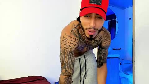 Snapshot of jakee_brown chatting on February 13, 10:02 am Santiago online show from February 13, 10:02 am