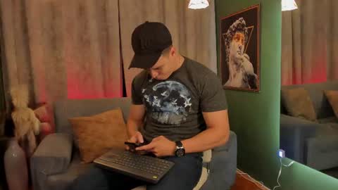 Snapshot of jakee_tyler chatting on June 29, 7:14 pm Jake Tyler online show from June 29, 7:14 pm