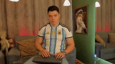 Snapshot of jakee_tyler chatting on July 11, 6:10 pm Jake Tyler online show from July 11, 6:10 pm