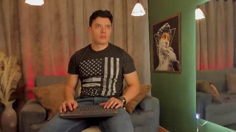 Snapshot of jakee_tyler chatting on July 30, 6:51 pm Jake Tyler online show from July 30, 6:51 pm