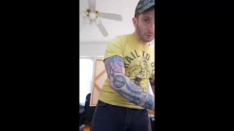 Snapshot of jakefoundglory chatting on May 25, 9:32 pm Jake online show from May 25, 9:32 pm