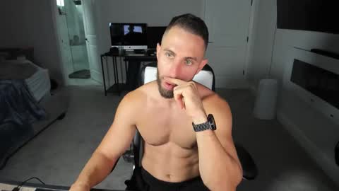 Jake Orion online show from May 3, 5:30 pm
