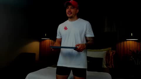 jakestone_1 online show from November 8, 1:39 am