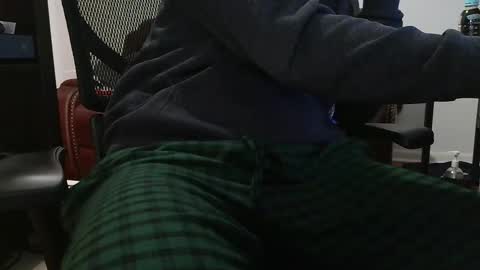 Snapshot of jakeyj2525 chatting on January 10, 3:19 am Jakeyj2525 online show from January 10, 3:19 am