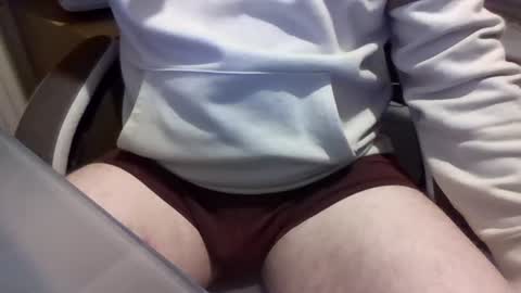 jakieg010 online show from June 17, 10:43 pm