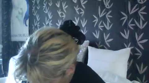 JAKKI LOUISE pornstar online show from September 11, 4:51 pm
