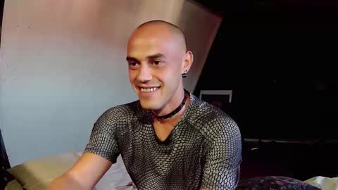 Snapshot of jakobfaqk91 chatting on September 11, 2:50 pm GiakyFaqk online show from September 11, 2:50 pm