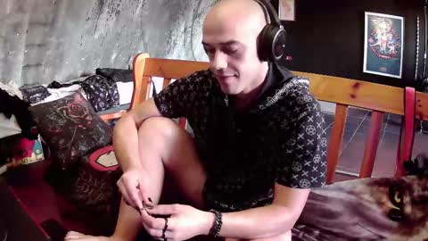 Snapshot of jakobfaqk91 chatting on October 18, 12:06 pm GiakyFaqk online show from October 18, 12:06 pm