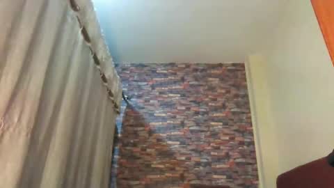 Snapshot of jalia12 chatting on June 5, 10:32 am jalia12 online show from June 5, 10:32 am