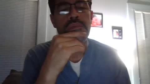 Snapshot of jam6290 chatting on December 8, 11:46 am Jam online show from December 8, 11:46 am