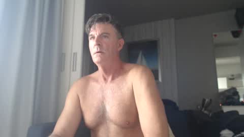 Snapshot of jam_on_it chatting on February 7, 3:55 am JAM online show from February 7, 3:55 am