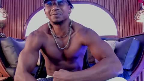 Snapshot of jamalmyst_ chatting on May 8, 9:09 pm online show from May 8, 9:09 pm