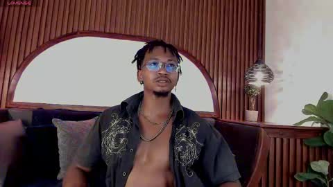 Snapshot of jamalmyst_ chatting on May 12, 9:01 pm online show from May 12, 9:01 pm