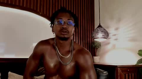 Snapshot of jamalmyst_ chatting on May 19, 9:54 pm online show from May 19, 9:54 pm