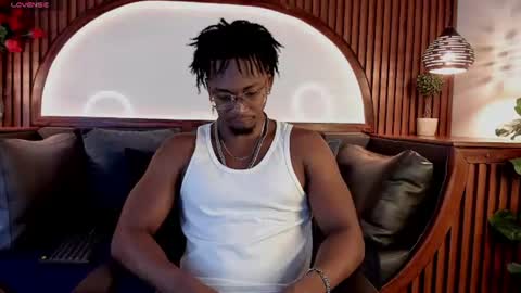 Snapshot of jamalmyst_ chatting on June 13, 8:18 pm online show from June 13, 8:18 pm