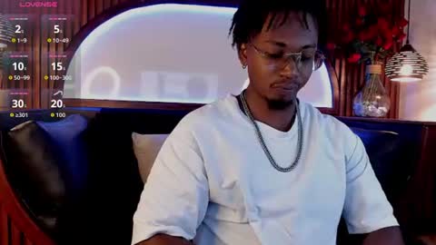 Snapshot of jamalmyst_ chatting on June 16, 7:49 pm online show from June 16, 7:49 pm