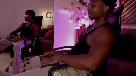 Snapshot of jamalmyst_ chatting on June 27, 6:57 pm online show from June 27, 6:57 pm