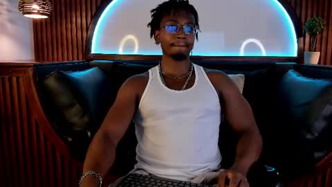 Snapshot of jamalmyst_ chatting on July 4, 8:04 pm online show from July 4, 8:04 pm