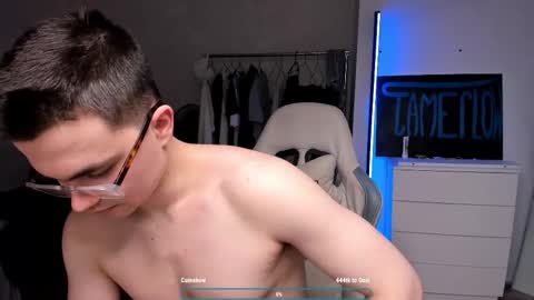 Snapshot of jame_flow chatting on February 23, 8:17 pm Hey there Im Jame online show from February 23, 8:17 pm