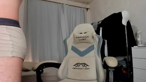 Hey there Im Jame online show from May 6, 6:57 pm