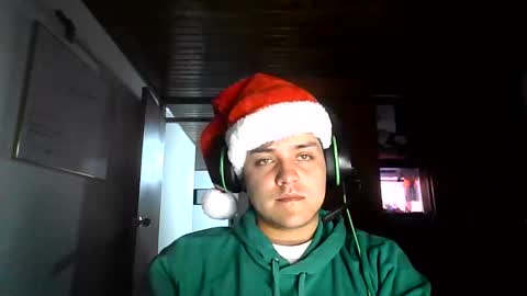 Snapshot of james__taylor21 chatting on November 6, 1:17 am JAMES TAYLOR online show from November 6, 1:17 am