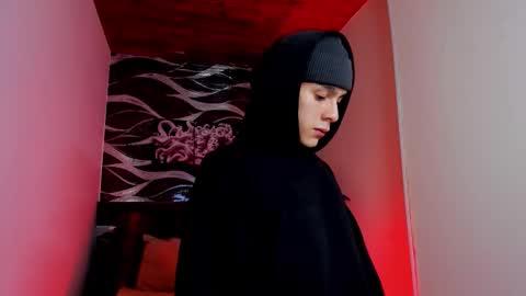 james_adamss_ online show from January 10, 4:14 am